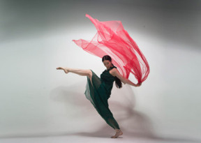 夏日倾情中国舞：王亚彬与她的“梦·三则”