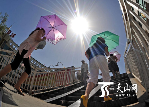 7月10日乌鲁木齐天气转晴气温攀升酷暑来袭