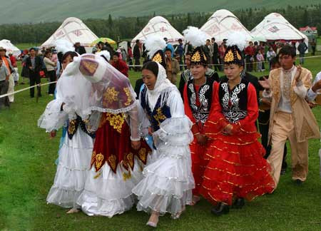 新疆民族服饰和饮食习俗 穆斯林禁忌风俗盘点