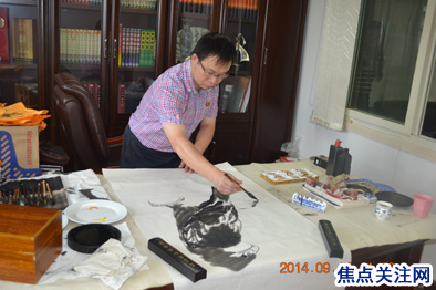 黄式强绘画艺术--焦点关注网（www.315-jdgz.com）湖北频道书画名家栏目举办：百名将军、部长、优秀书法家、著名画家才艺笔会连续播报展