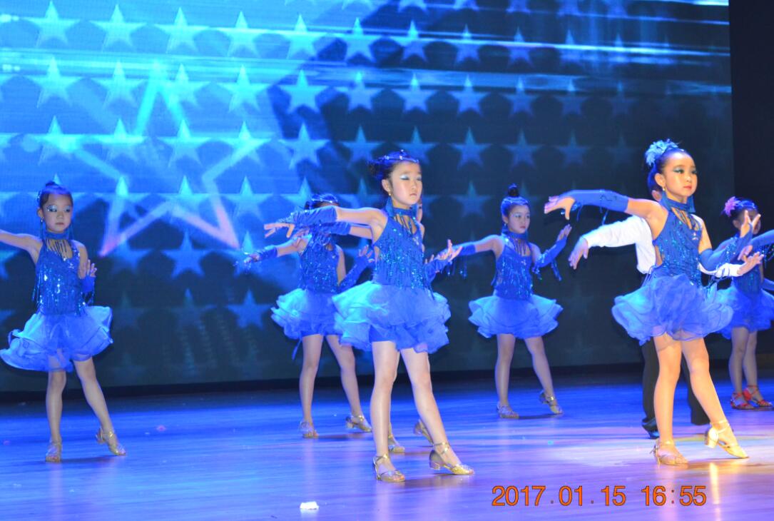 第六届海云舞韵-春之舞教学展演在北京库尔民族文化宫举办
