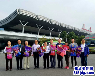 焦点关注网(www.315-jdgz.com)管委会主任白万省等应邀参加《共创零售新未来,共享智慧新生活 高峰论坛》暨《“千城万店”全球启动仪式》