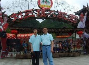 焦点关注网管委会主任白万省应邀赴广西桂林观光旅游考察