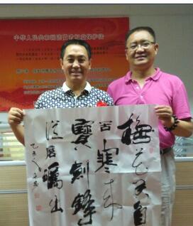 李广平书画艺术-焦点关注网(www.315-jdgz.com)书画频道举办纪念世界反法西斯战争胜利暨中国人民抗日战争胜利70周年:将军、部长、优秀书法家、著名画家才艺笔会连续播报展活动(二)