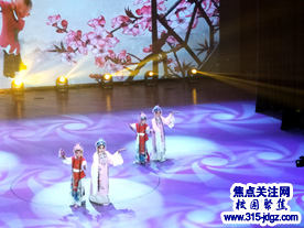 梦想舞台 绽放青春