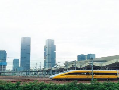 郑万高铁开通进入倒计时 年底前，郑万、郑阜、商合杭3条铁路将开通运营