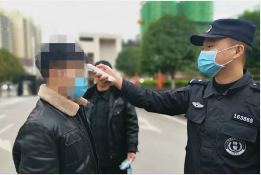 湖南吉首逆行中的警察蓝:你们是这个城市最美的颜色