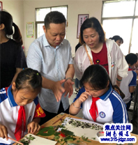 邵阳市委宣传部、邵阳市教育局主办的邵阳市乡村少年宫大联动启动仪式在新邵县严塘镇高桥完全小学隆重举行