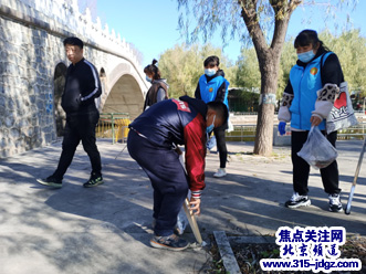 争当护水小卫士 助力河长制