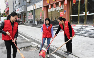 余庆县文明实践志愿服务成为“红色风景线”