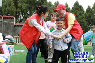 湘西州司法局深入帮扶村开展“六一”国际儿童节慰问活动