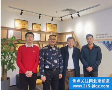 以科技创新引领发展方向， 推动光伏可持续高质量发展！