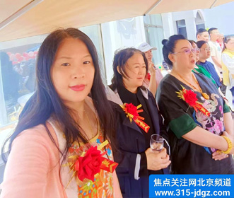北京释昌行主持为优秀艺术家张汝超和刘红等企业家举办庆祝母亲节活动