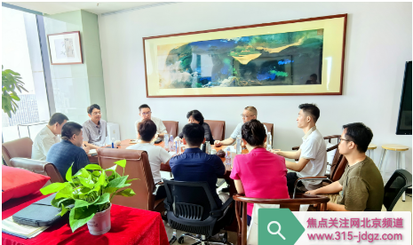 开展名老专家服务基层健康行动  