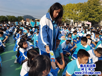 湖南辰溪：多部门联动开展法治教育宣传周活动，为辰溪民族中学学子筑牢法治防线