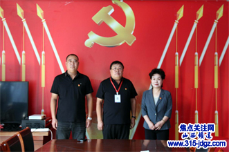社区先锋、倾心为民——翼城县北关社区主任吕朝凤为社区的发展和幸福生活默默耕耘