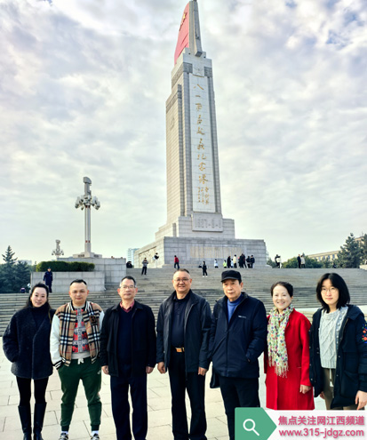 英雄城的地标——八一广场