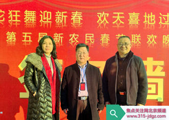 探班