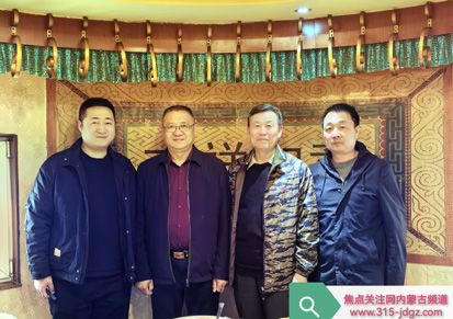 发掘红色故事 发扬红色精神